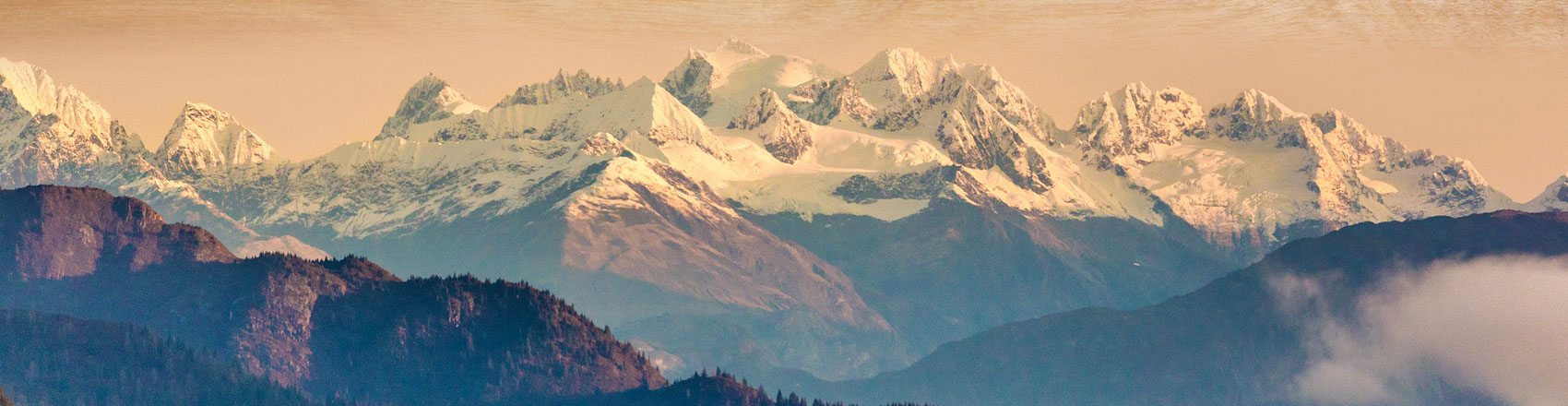 Alaska Mountain background.